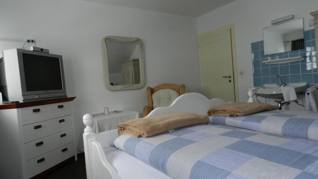 Landhaus Am Itterbach Willingen Виллинген Номер фото